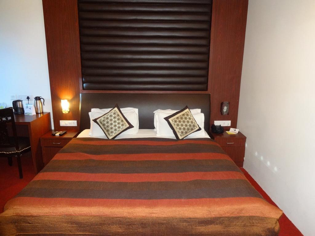 Hotel Avn Grand 兰契 外观 照片