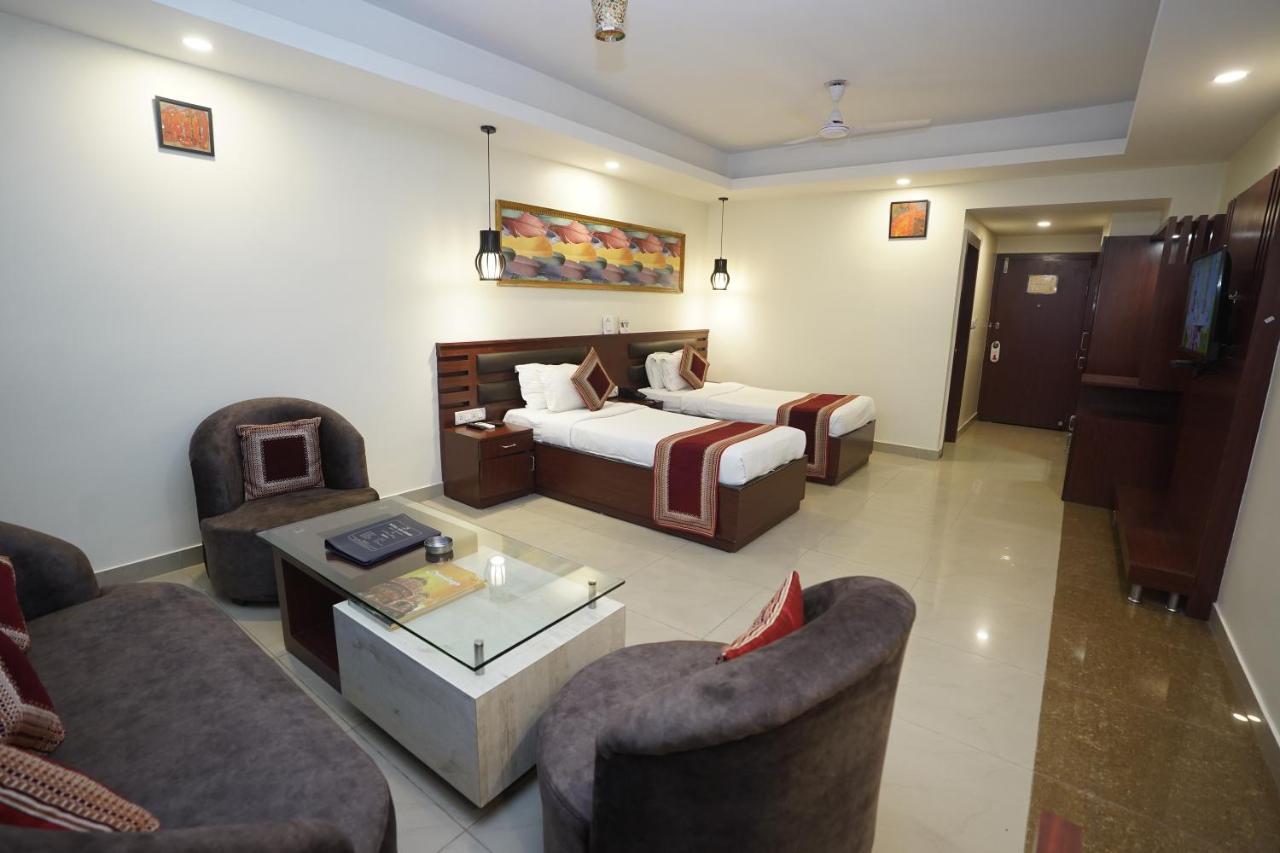 Hotel Avn Grand 兰契 外观 照片