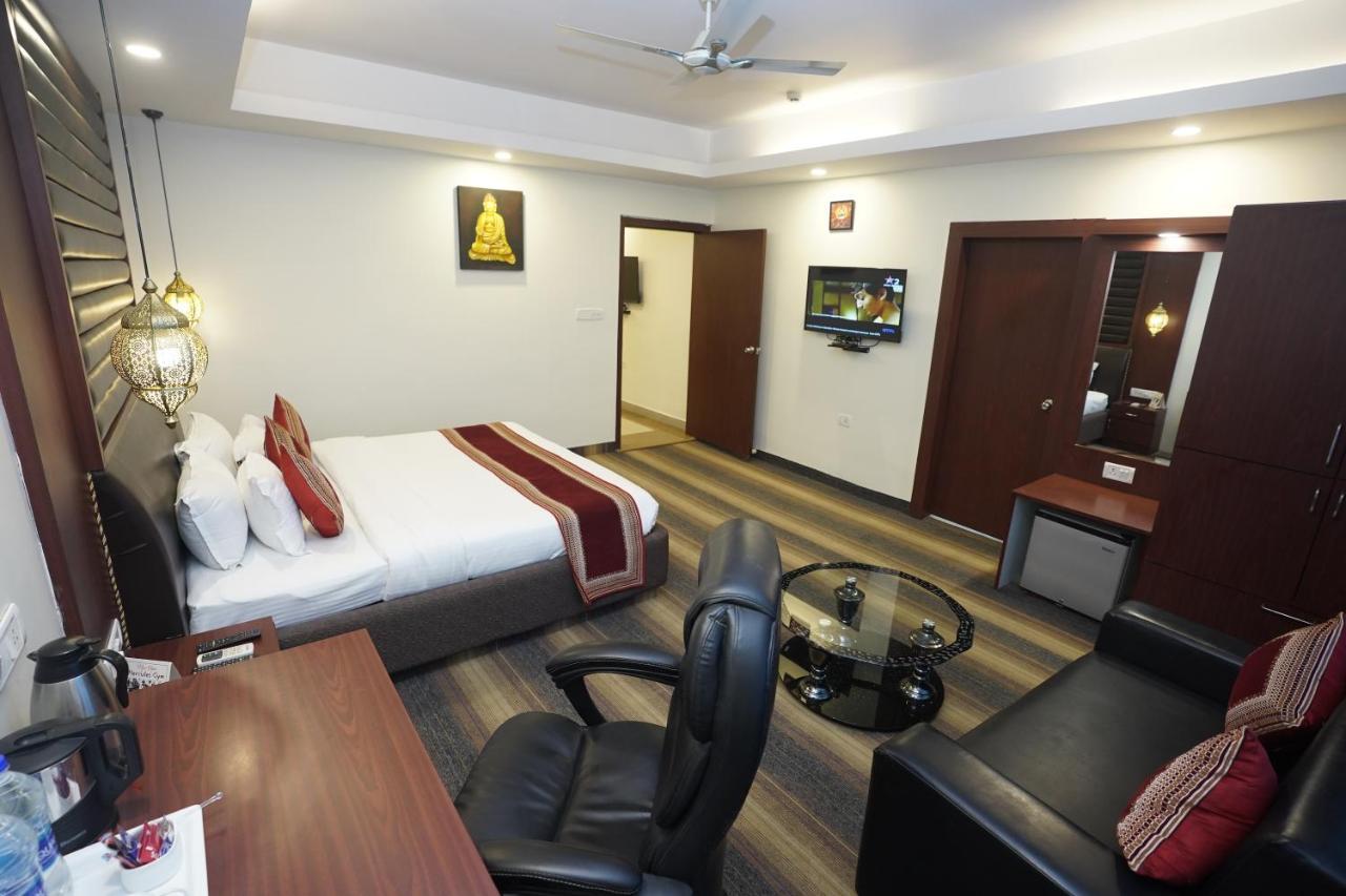 Hotel Avn Grand 兰契 外观 照片