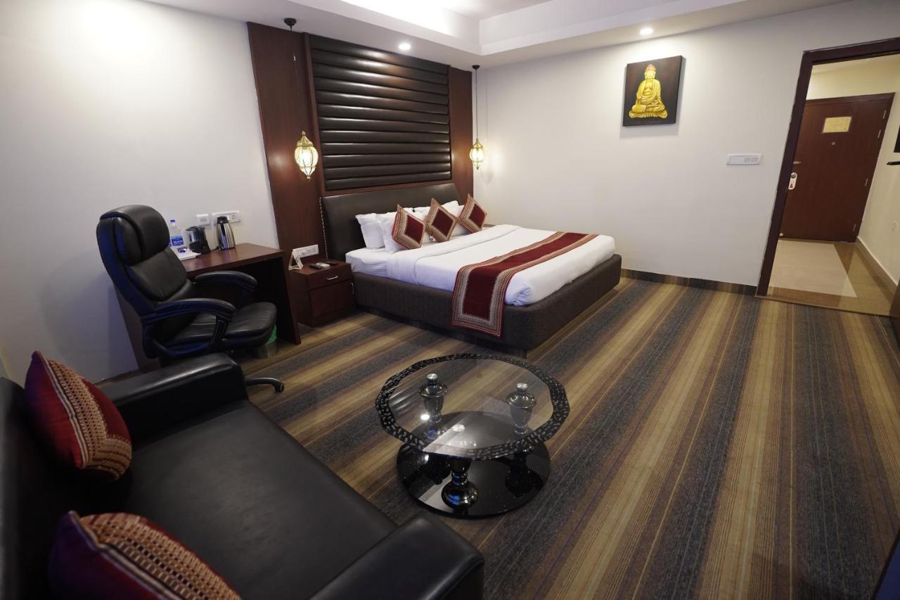 Hotel Avn Grand 兰契 外观 照片